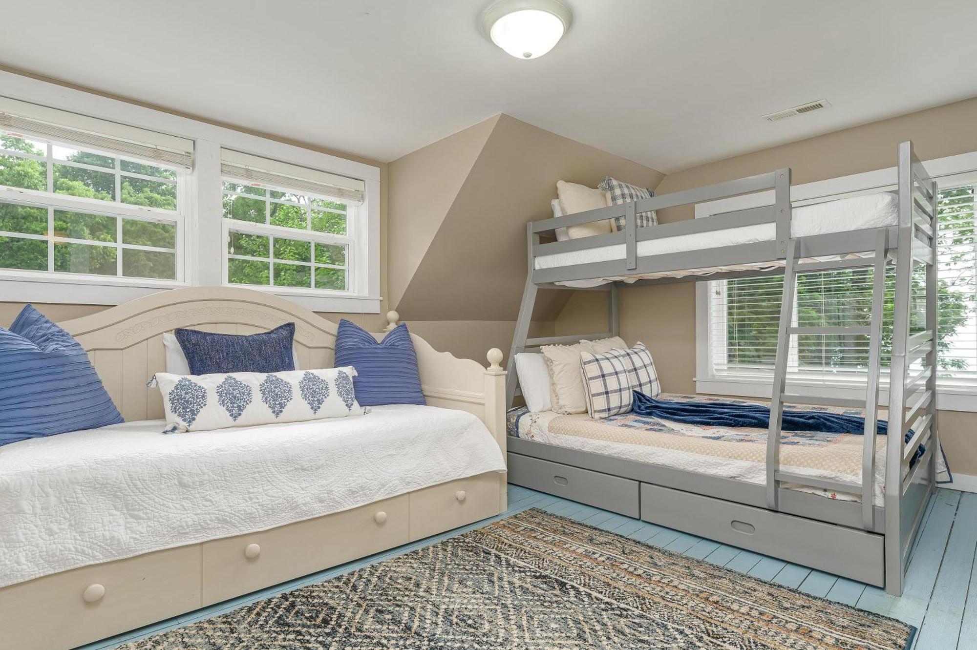 Cragsmere Manor Views 24 Guests Mentone Экстерьер фото
